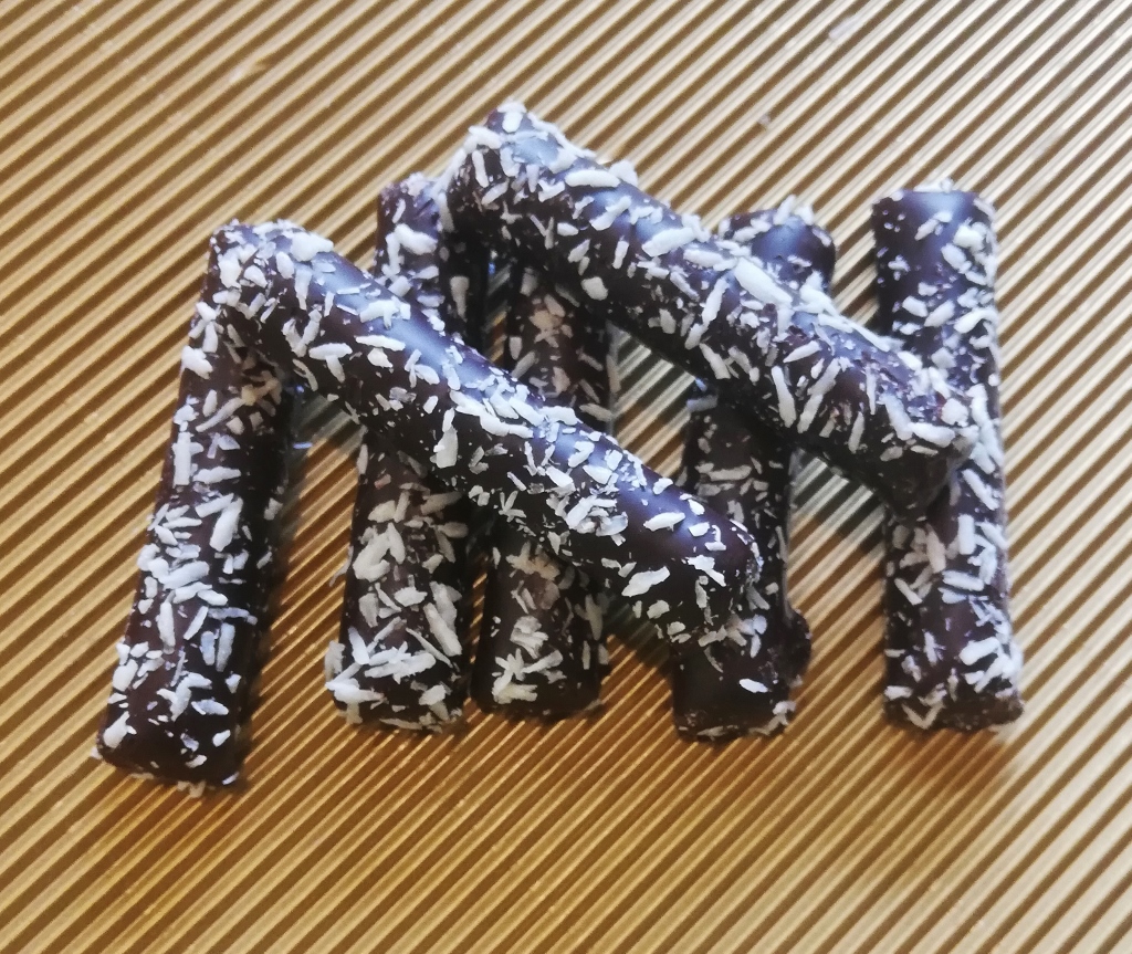 Trockenfrüchte in Schokolade