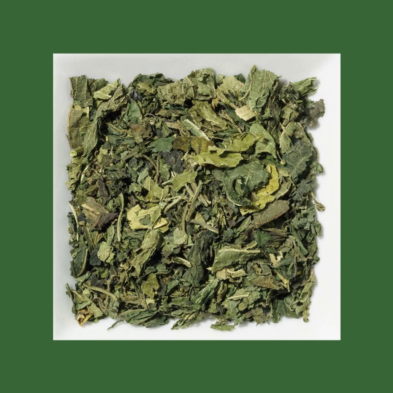 Brennnesselblätter geschnitten